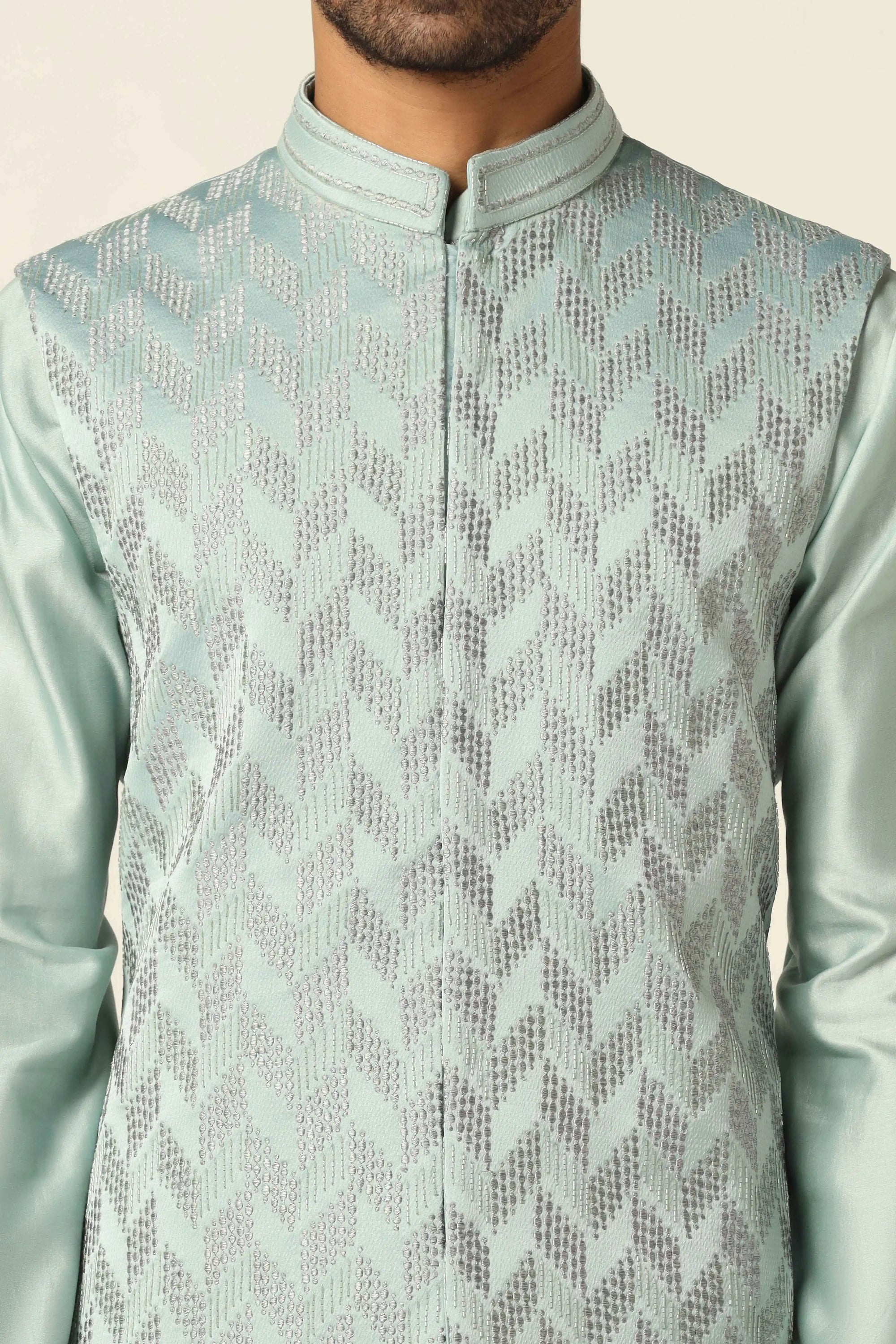 Elevate your look with the Blue Set. Sophisticated embroidery adds timeless appeal. Shop now!