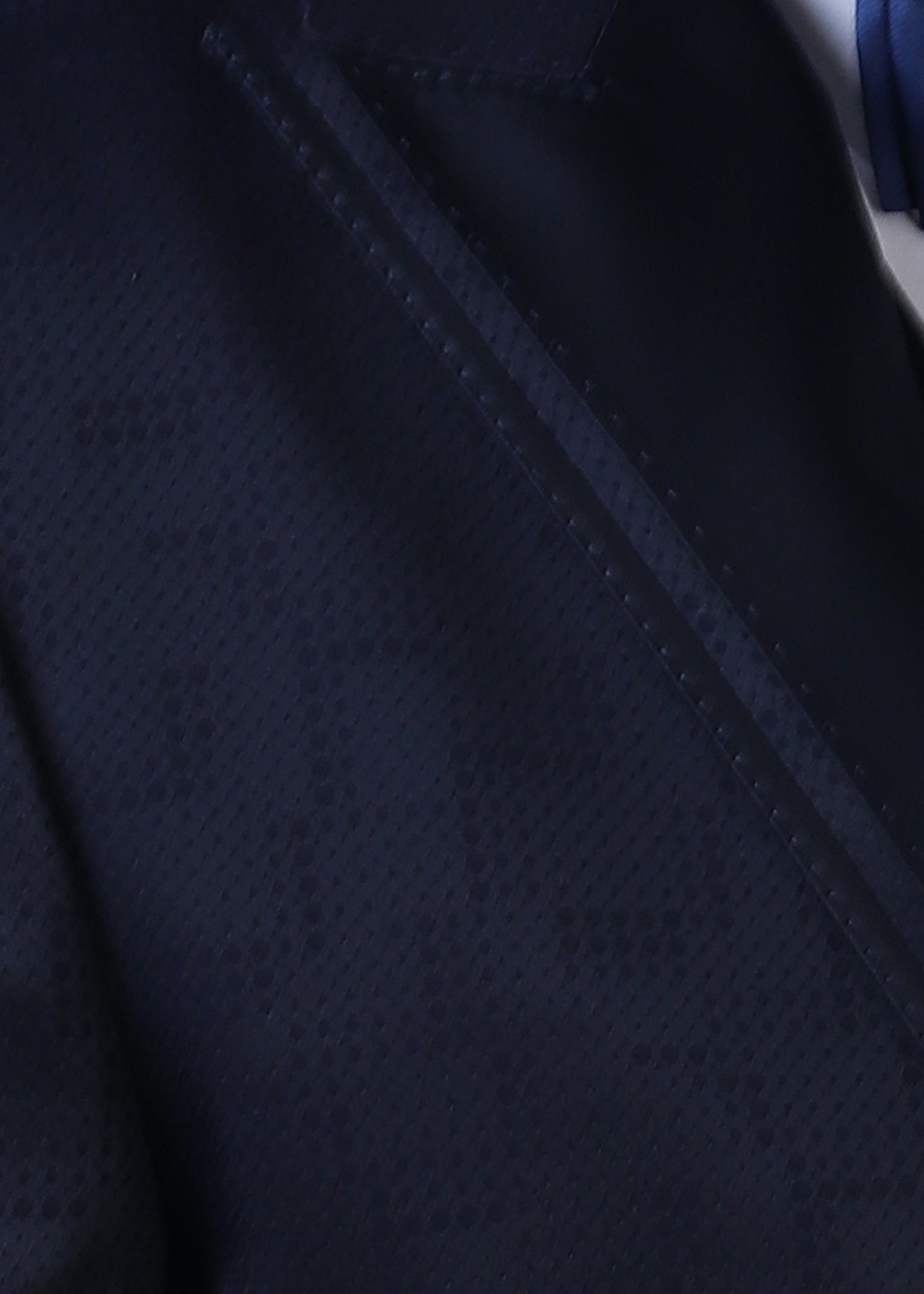 This 3-Piece tuxedo comes with a notched lapel and a single button closure. Shop Now!