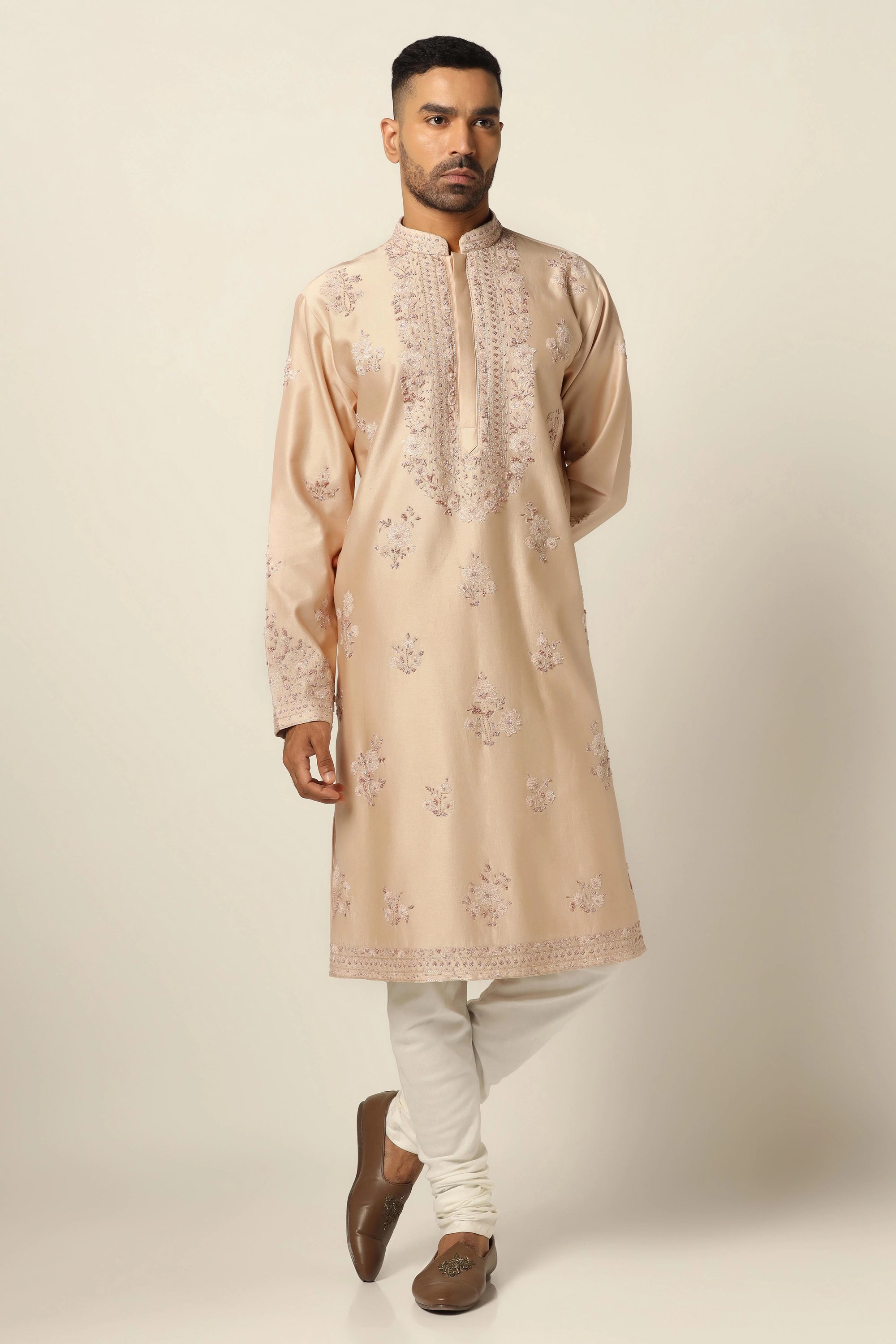 Elegance meets comfort in this Chanderi silk kurta pajama set. Shop Now!