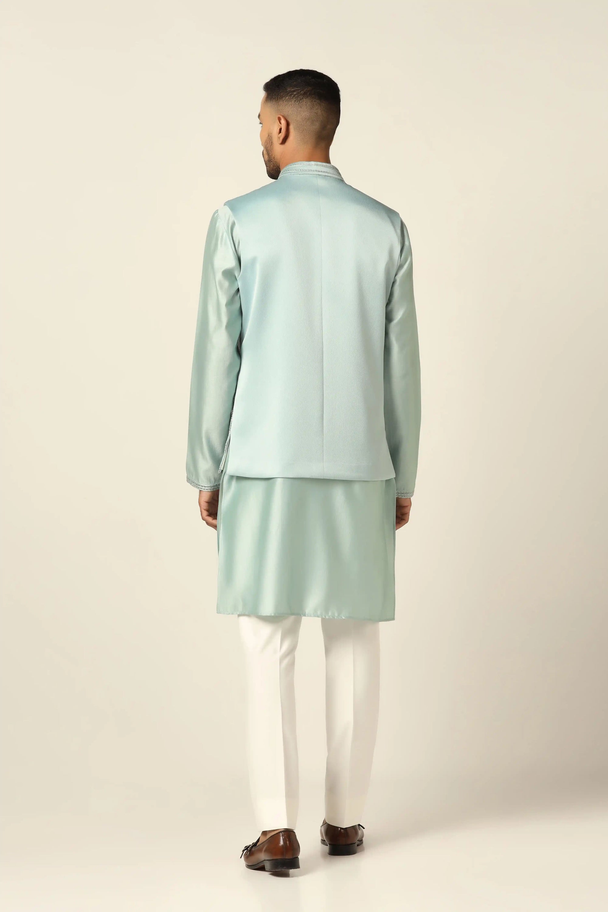 Elevate your look with the Blue Set. Sophisticated embroidery adds timeless appeal. Shop now!