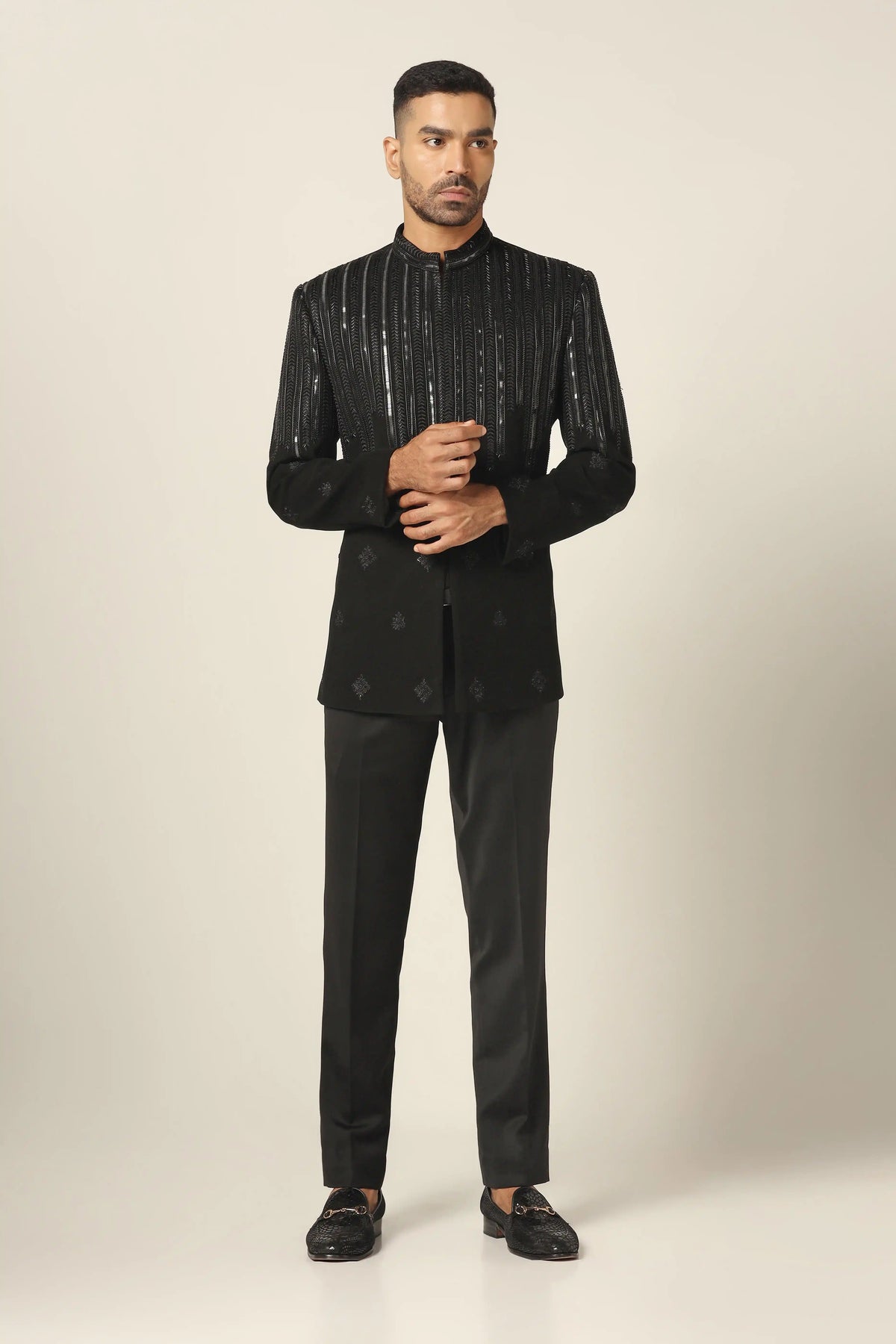Brahaan Black Embroidered Bandhgala