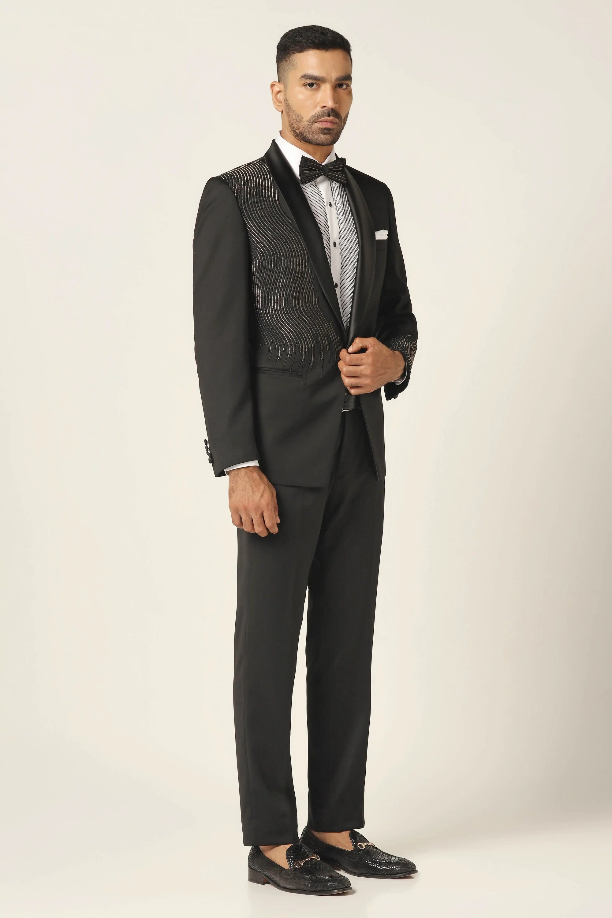 Exude sophistication in our Black Tuxedo. Buy Now!