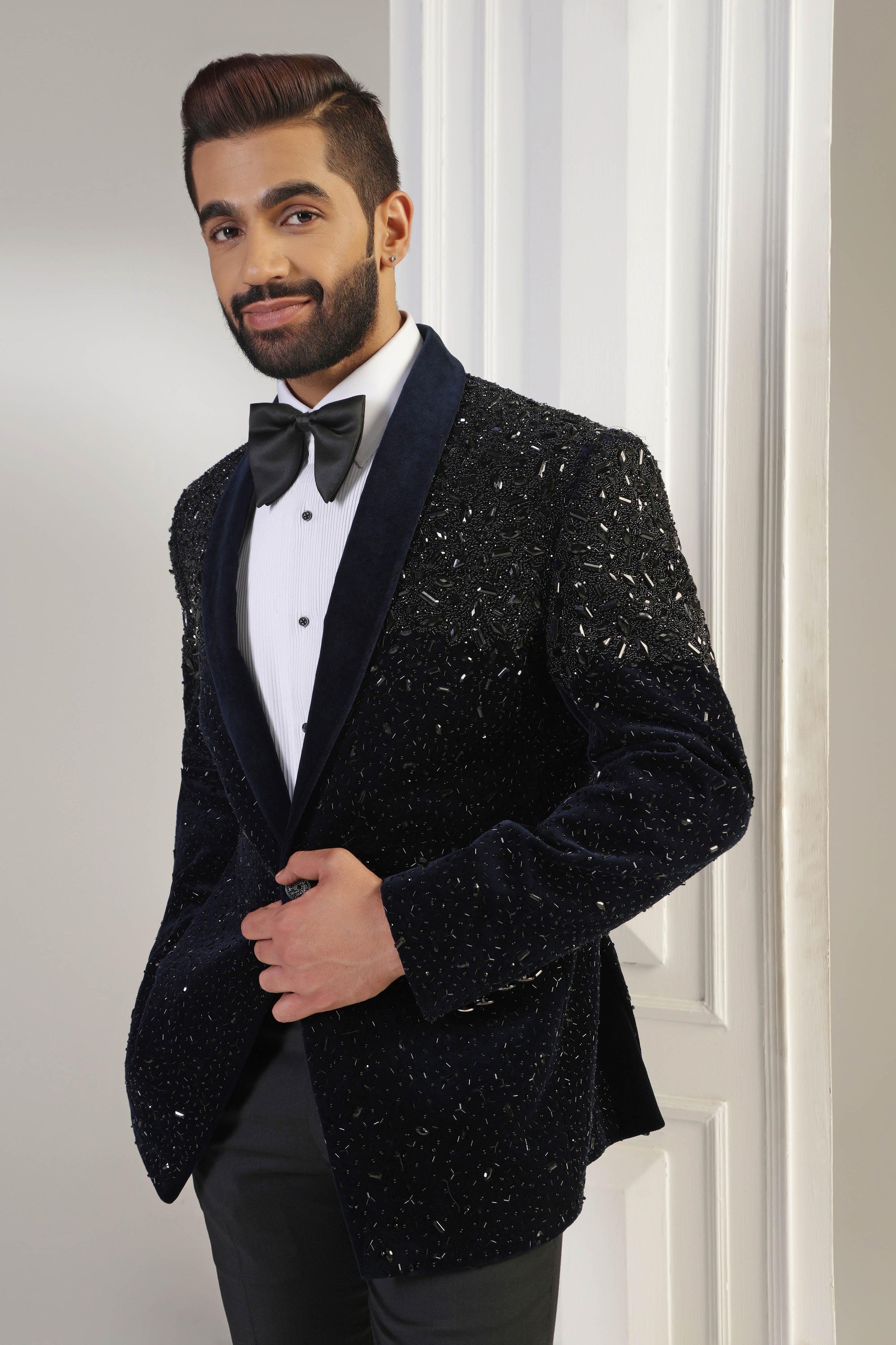 Expertly crafted from cotton velvet fabric, this navy tuxedo exudes a touch of luxury. Shop Now!