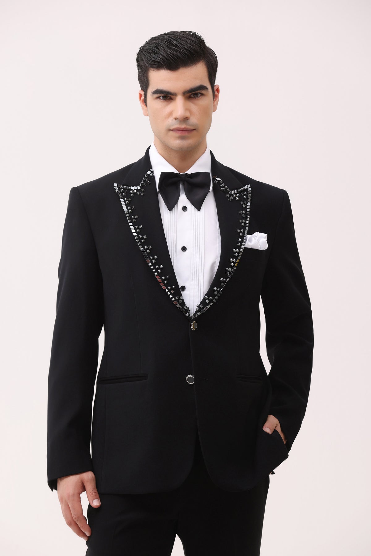 Black Mirror tuxedo – Brahaan