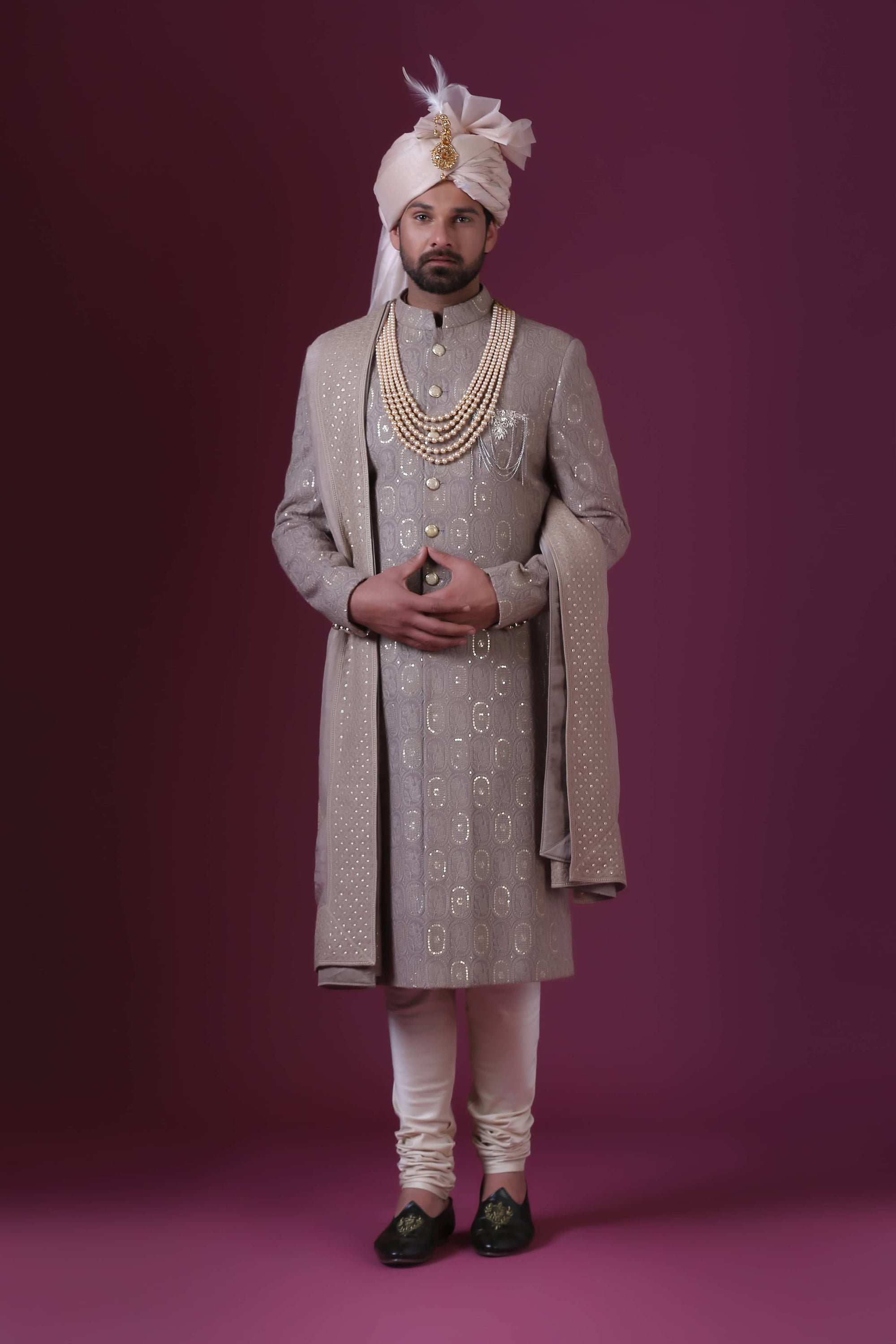 Experience elegance with lucknowi chikankari embroidery. Shop Now!