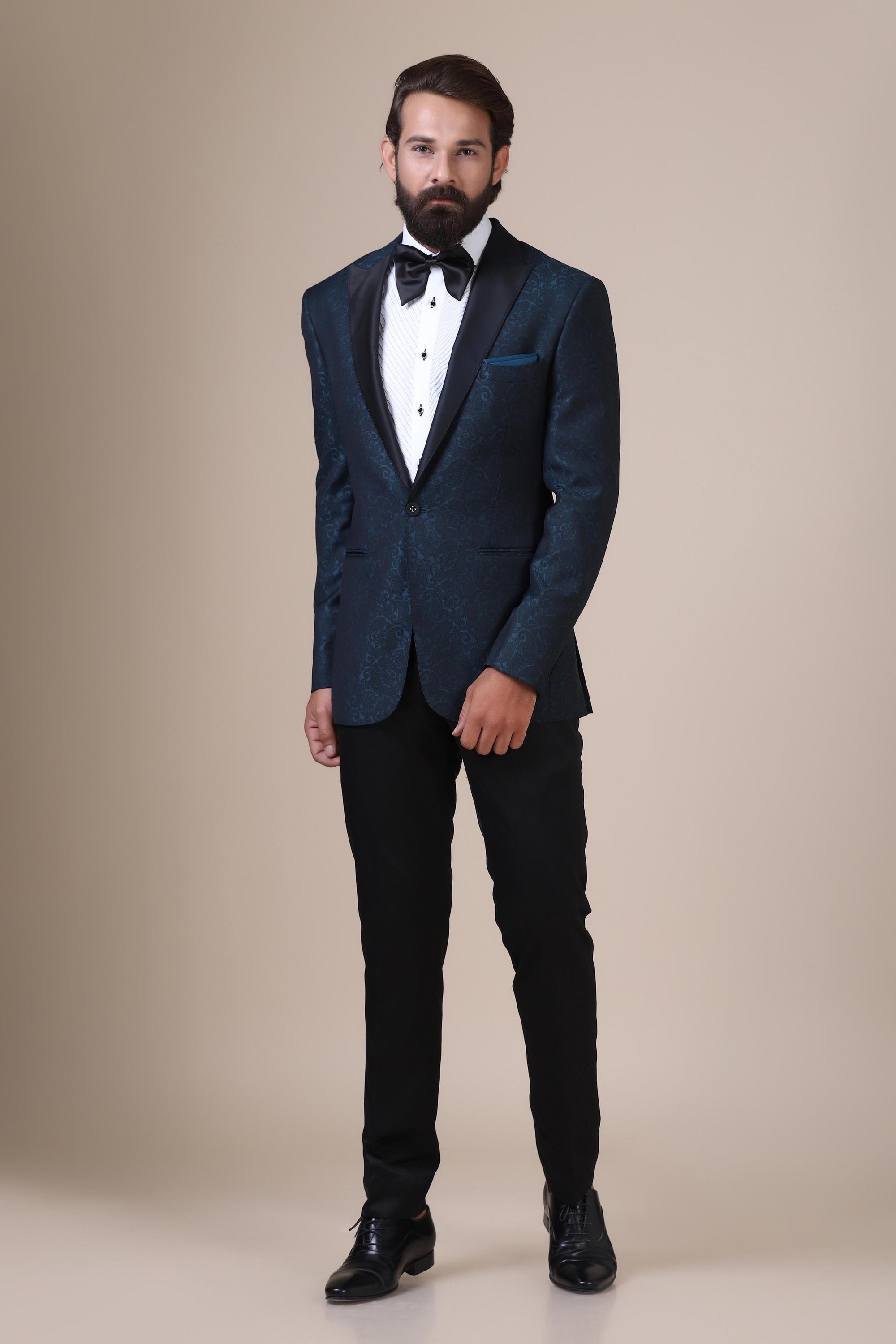 Indulge in luxury with our Zignoni wool Tuxedo. Shop Now!