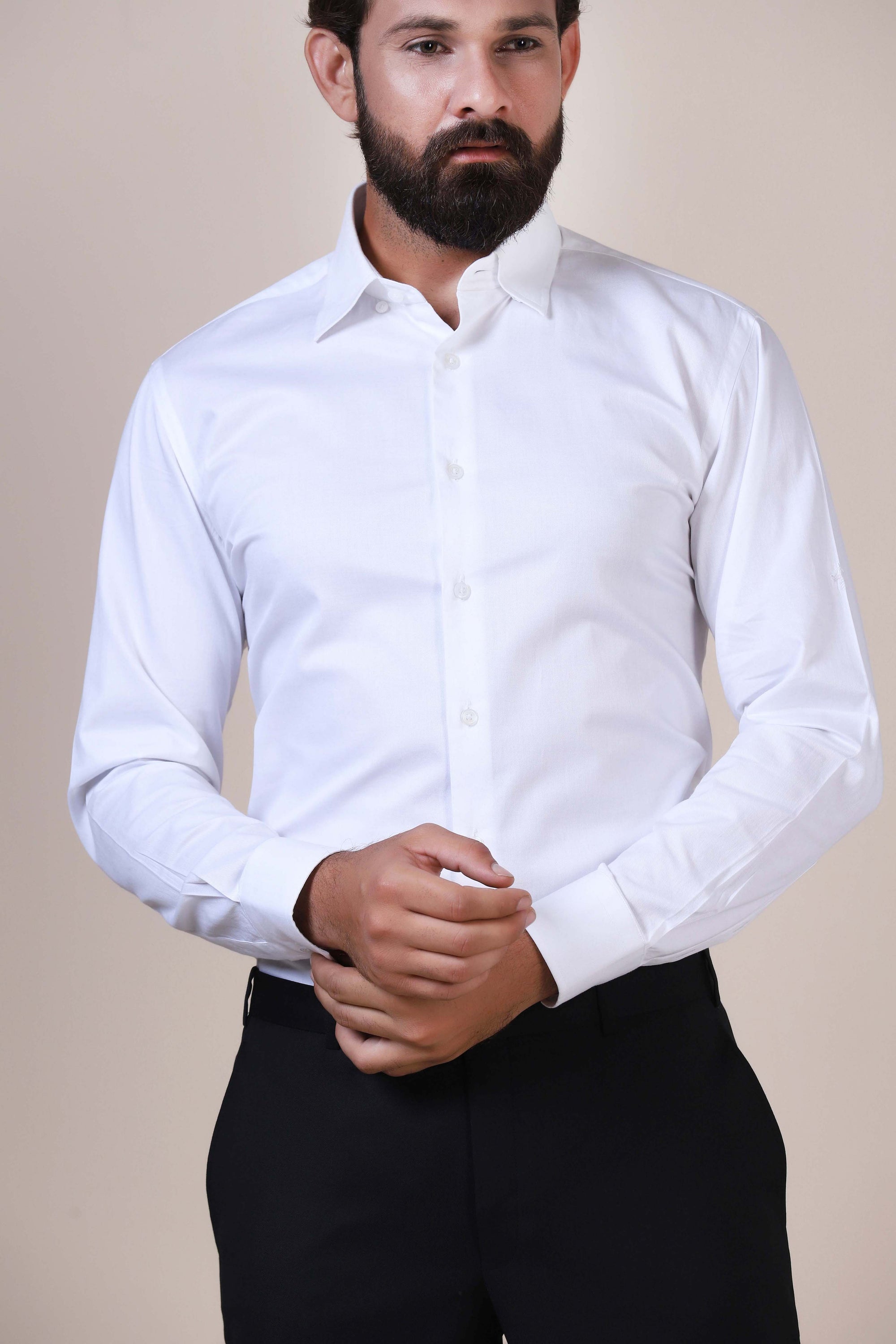 Discover the perfect beige shirt for men, versatile and stylish. Shop now!